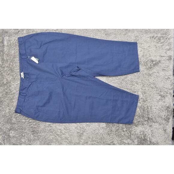 NEW L.L. Bean Women's Plus 26W Blue Capri Chino Original Fit Stretch Waist - Picture 3 of 8